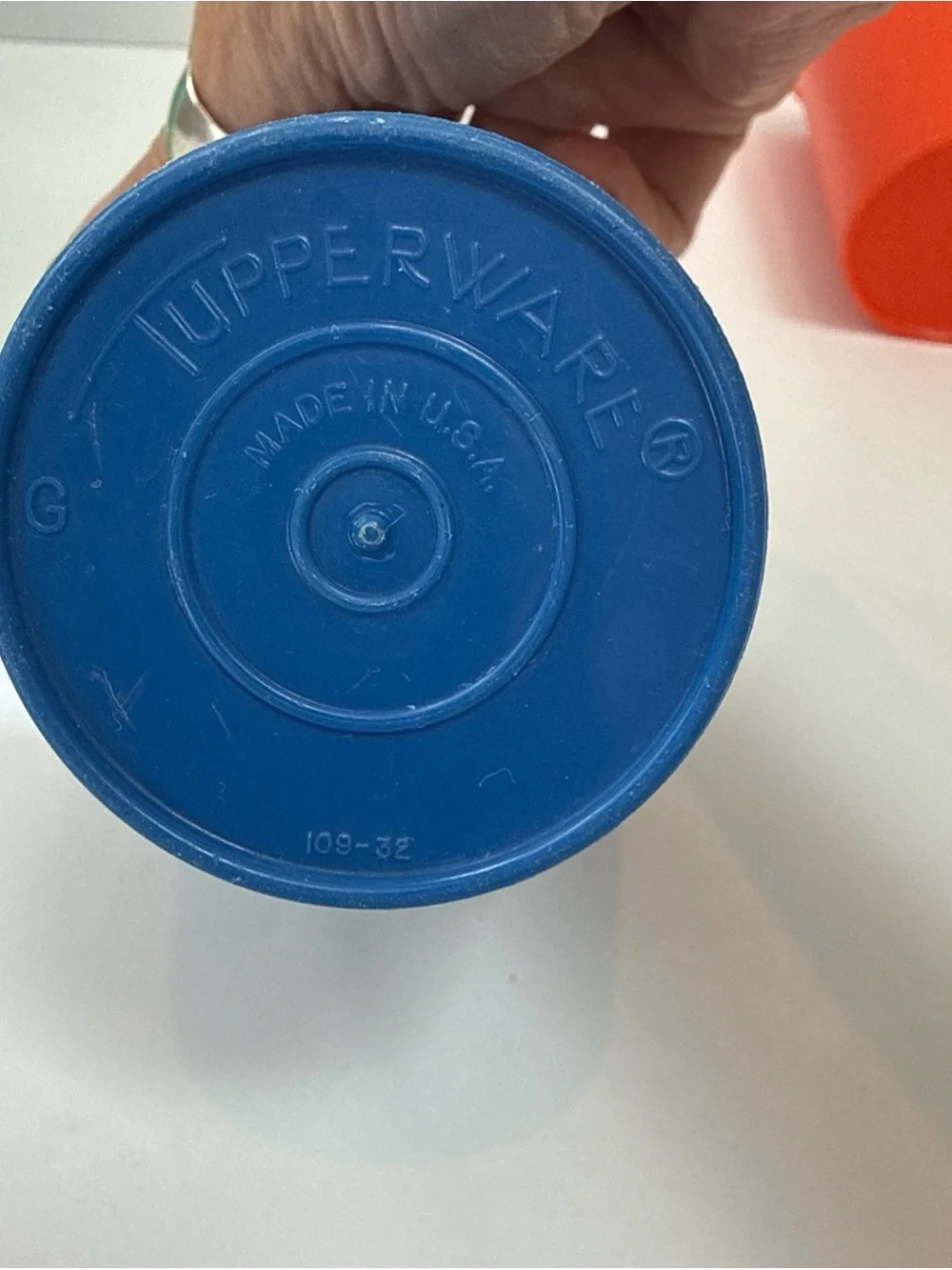 Tupperware drink cups kids lot 4 two sizes.
